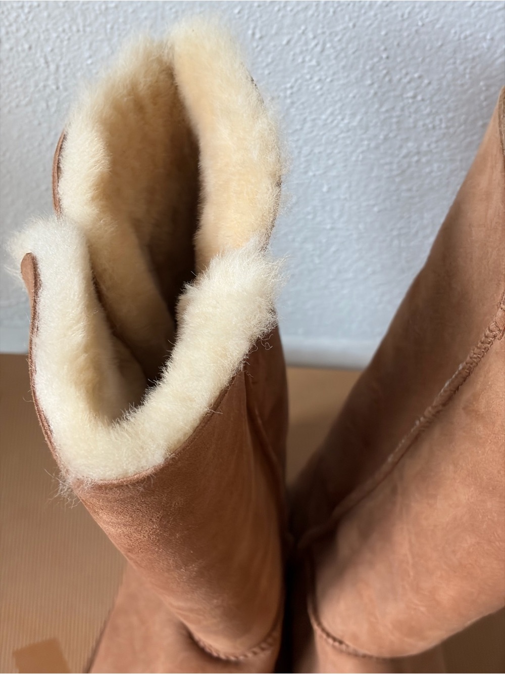 UGG Bailey Button Triplet Chestnut Suede Boot 1873 (9) - Picture 9 of 16